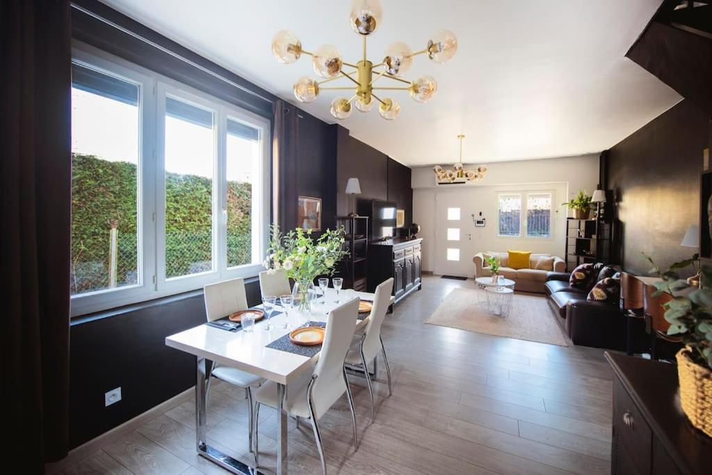 Jolie Maison Sur Orleans, Parking & Climatisation Eksteriør billede